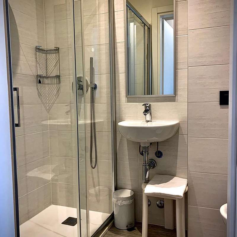 Hotel Astoria | Camere per vacanze a Torri del Benaco