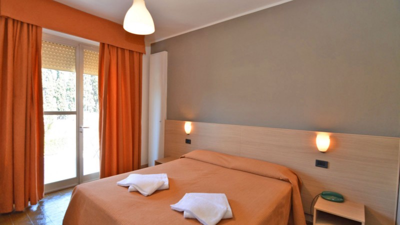 Hotel Astoria | Camere per vacanze a Torri del Benaco