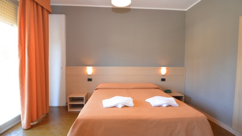 Hotel Astoria | Camere per vacanze a Torri del Benaco