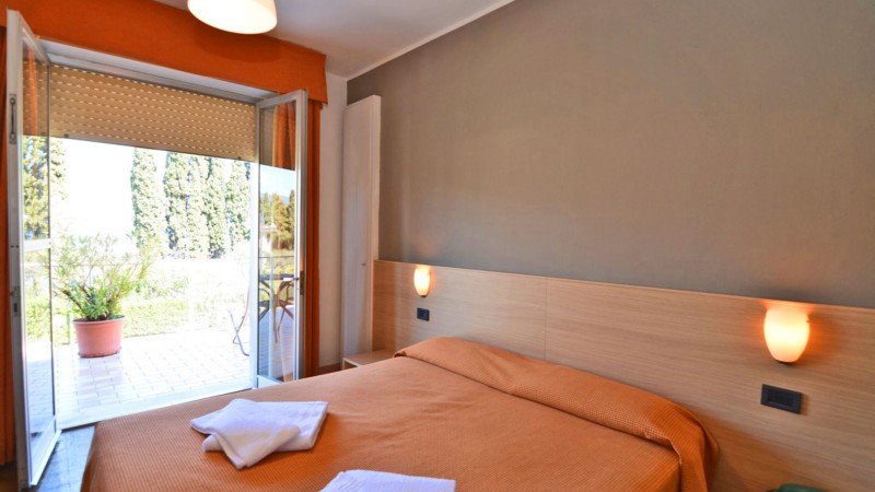 Hotel Astoria | Camere per vacanze a Torri del Benaco