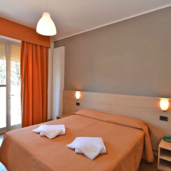 Hotel Astoria | Camere per vacanze a Torri del Benaco