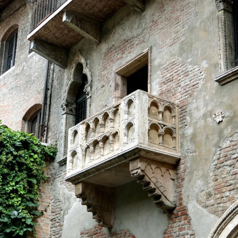 Hotel Astoria | Camere per vacanze a Torri del Benaco