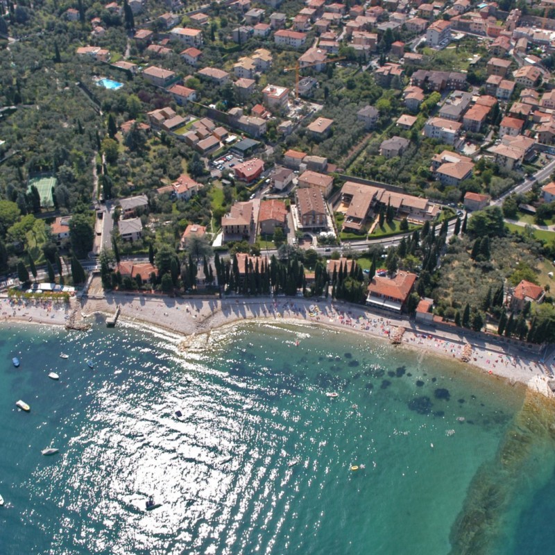 Hotel Astoria | Camere per vacanze a Torri del Benaco