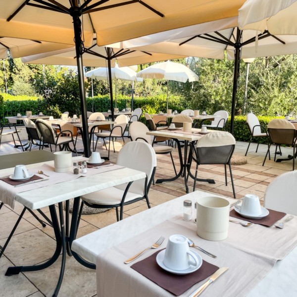 Hotel Astoria | Camere per vacanze a Torri del Benaco