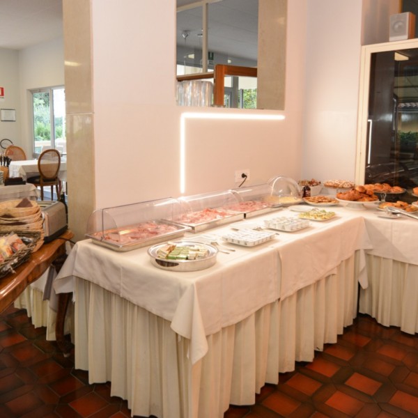 Hotel Astoria | Camere per vacanze a Torri del Benaco